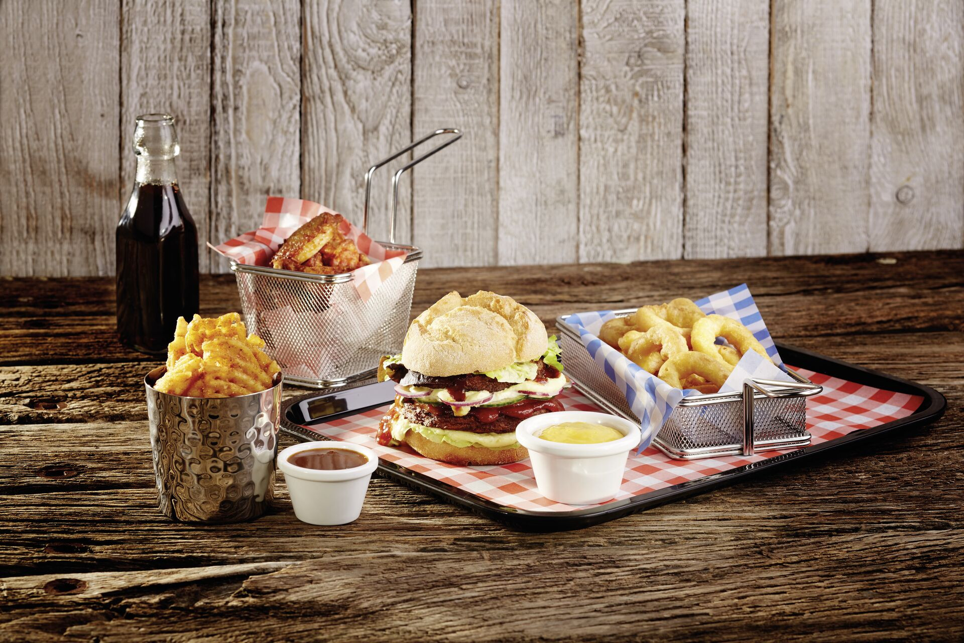 Snack Holder "gehämmert"